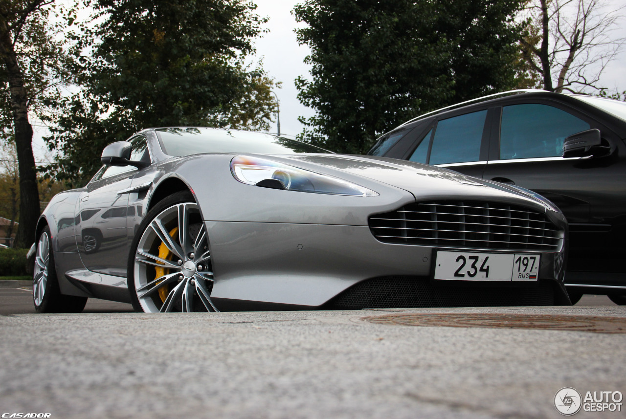 Aston Martin Virage 2011