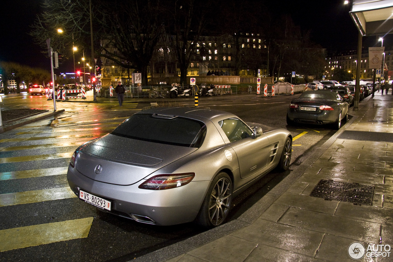 Mercedes-Benz SLS AMG