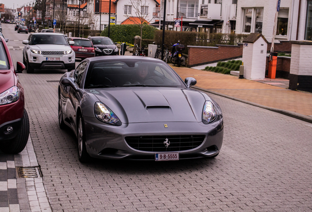 Ferrari California