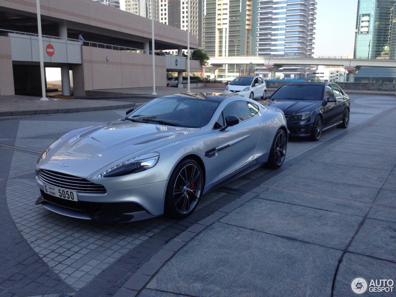 Aston Martin Vanquish 2013