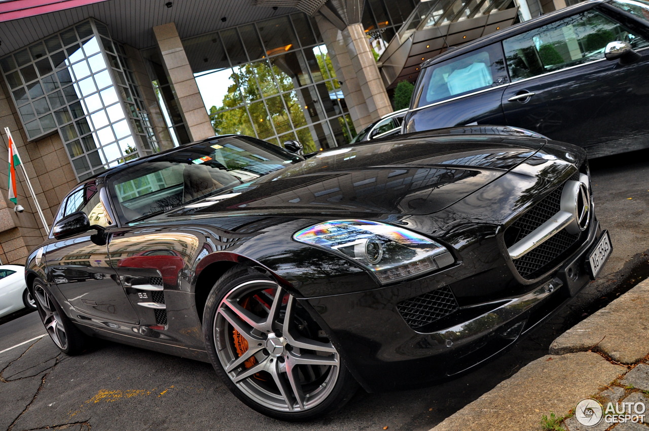 Mercedes-Benz SLS AMG