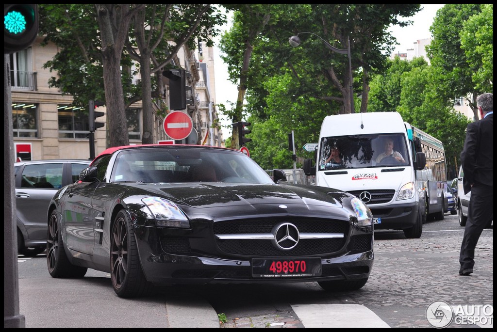 Mercedes-Benz SLS AMG Roadster