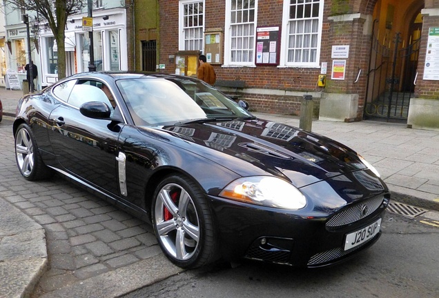 Jaguar XKR Portfolio