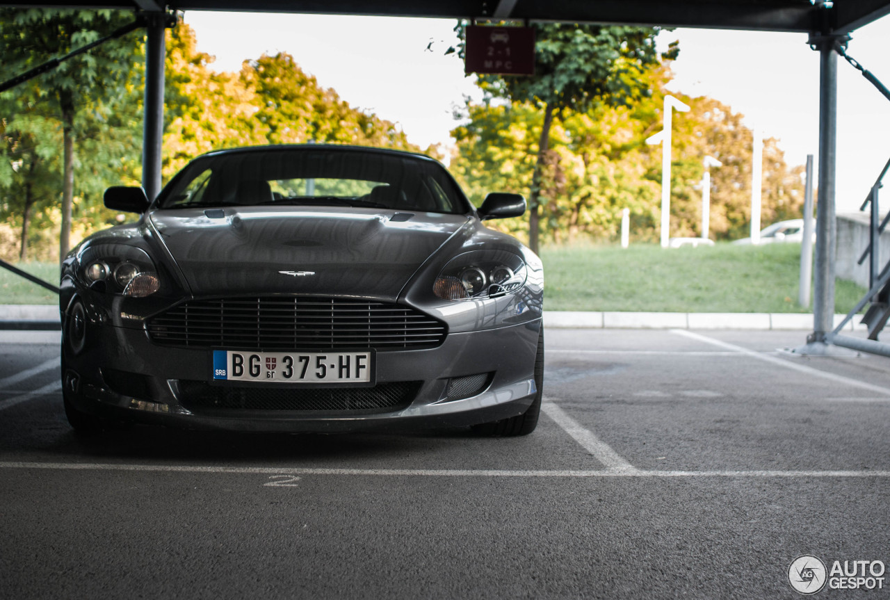 Aston Martin DB9 Volante