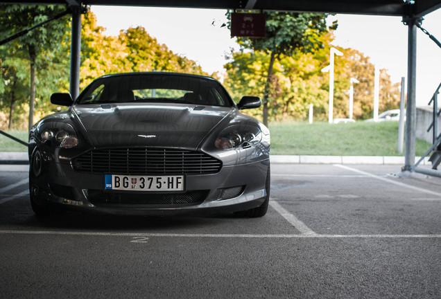 Aston Martin DB9 Volante