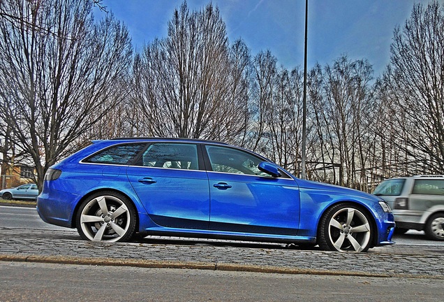 Audi RS4 Avant B8