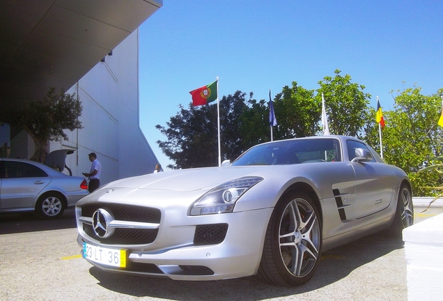 Mercedes-Benz SLS AMG