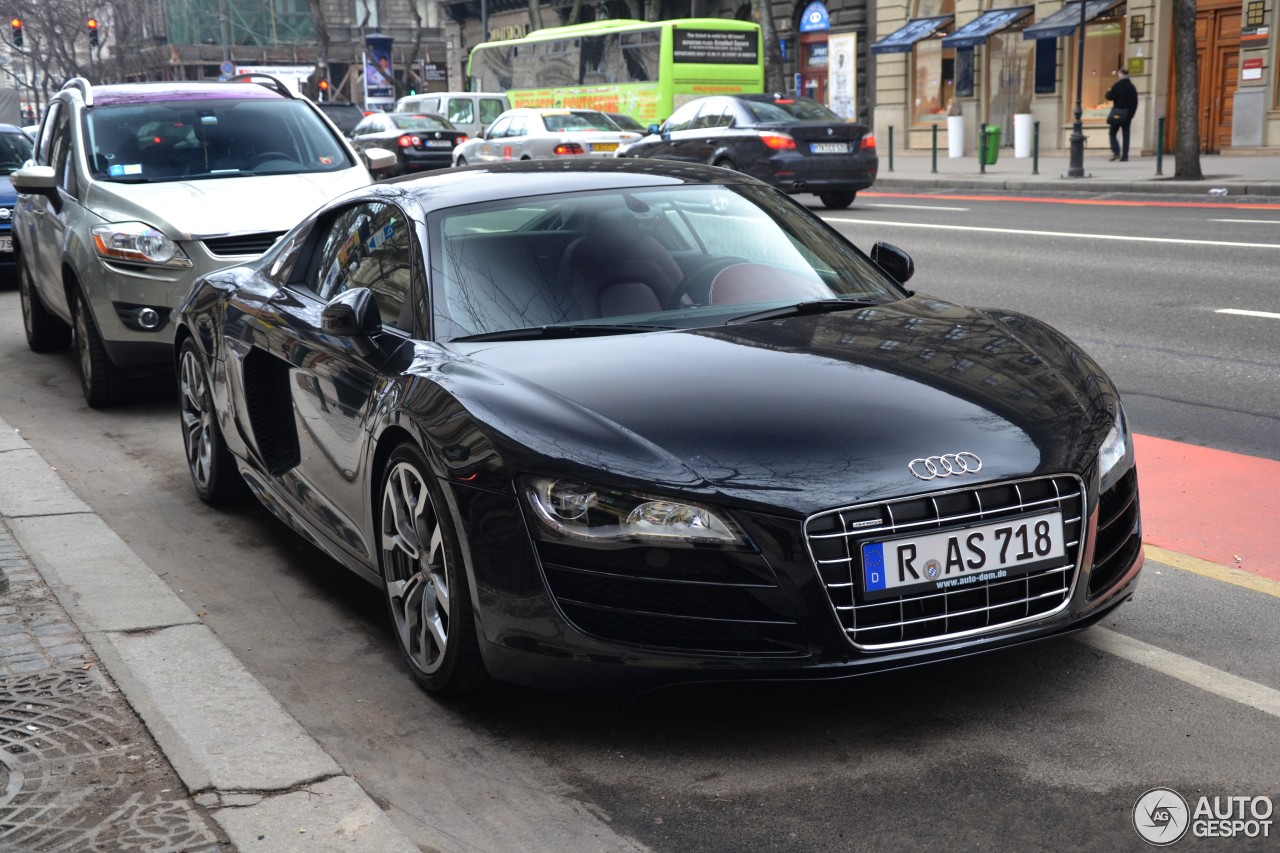 Audi R8 V10