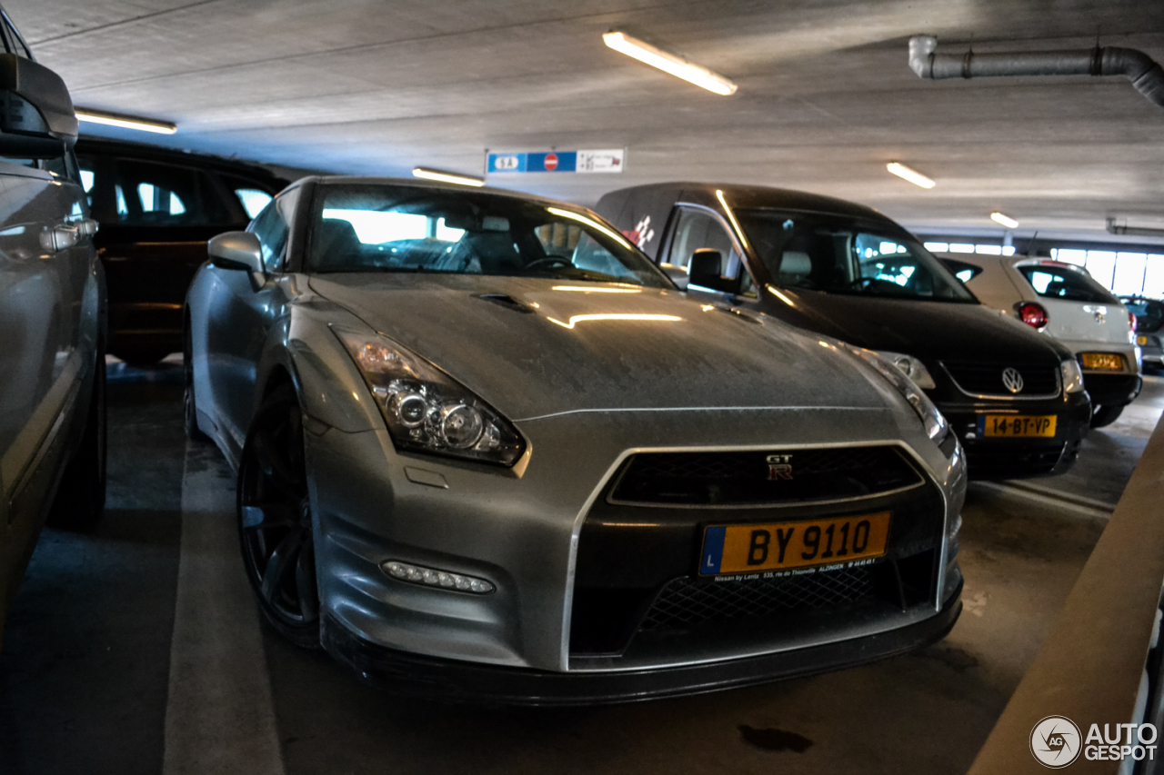 Nissan GT-R 2011