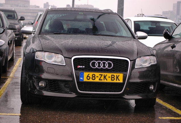 Audi RS4 Avant B7