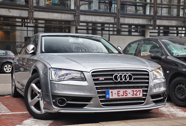 Audi S8 D4