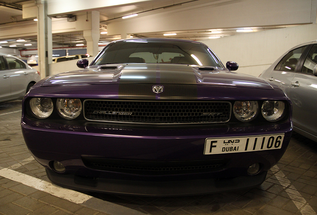 Dodge Challenger SRT-8