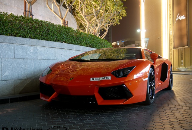 Lamborghini Aventador LP700-4