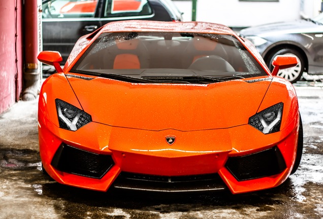 Lamborghini Aventador LP700-4