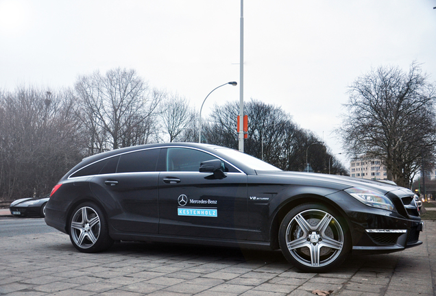 Mercedes-Benz CLS 63 AMG X218 Shooting Brake