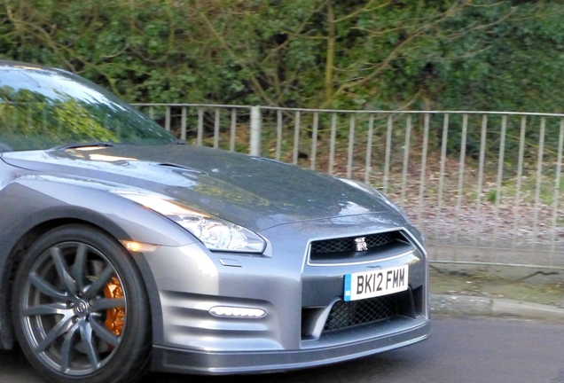 Nissan GT-R 2012