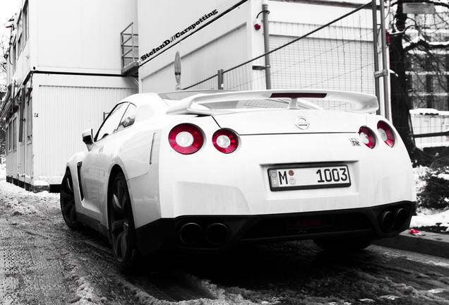 Nissan GT-R 2012