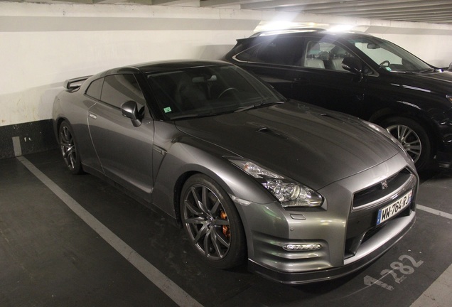 Nissan GT-R 2012