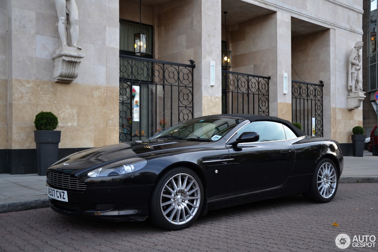 Aston Martin DB9 Volante