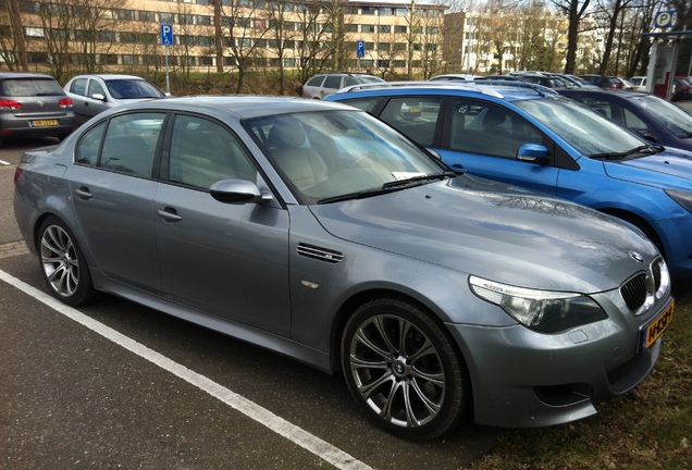 BMW M5 E60 2005