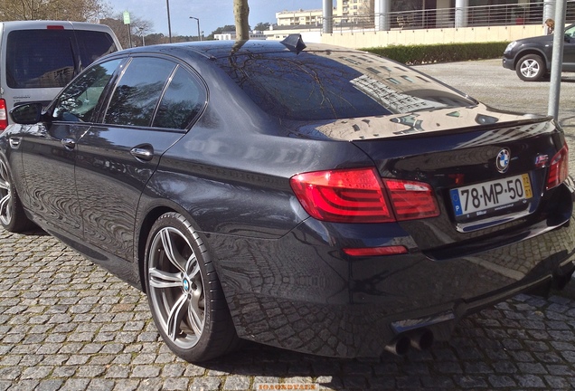 BMW M5 F10 2011