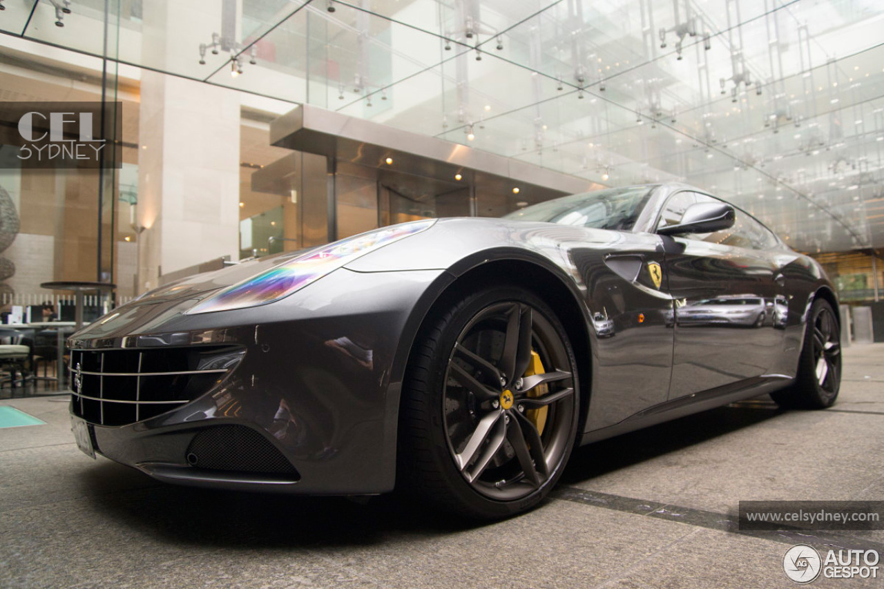 Ferrari FF