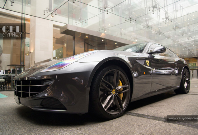 Ferrari FF