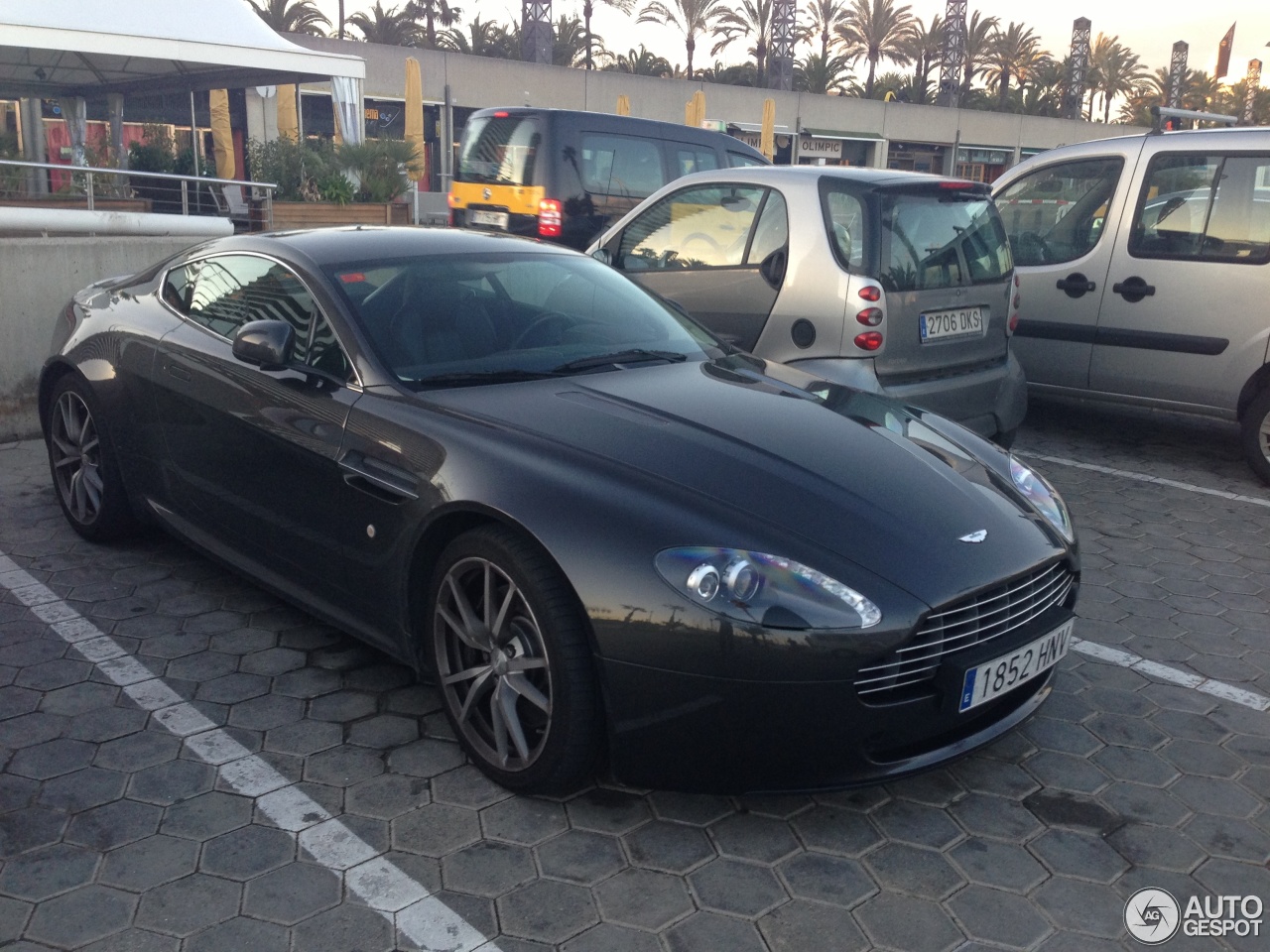 Aston Martin V8 Vantage