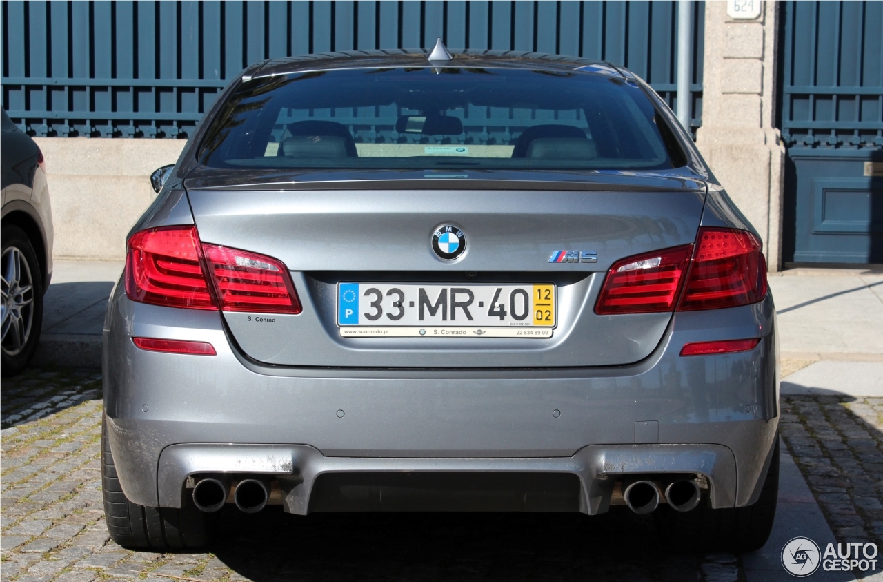 BMW M5 F10 2011