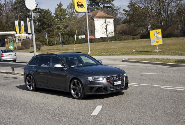 Audi RS4 Avant B8