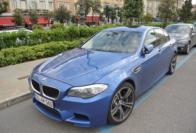 BMW M5 F10 2011