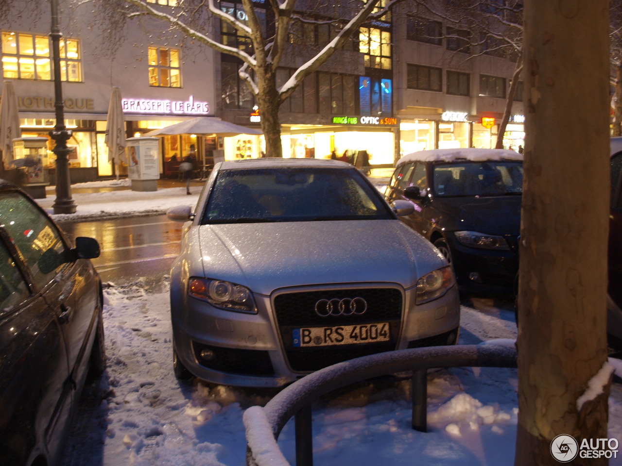 Audi RS4 Sedan