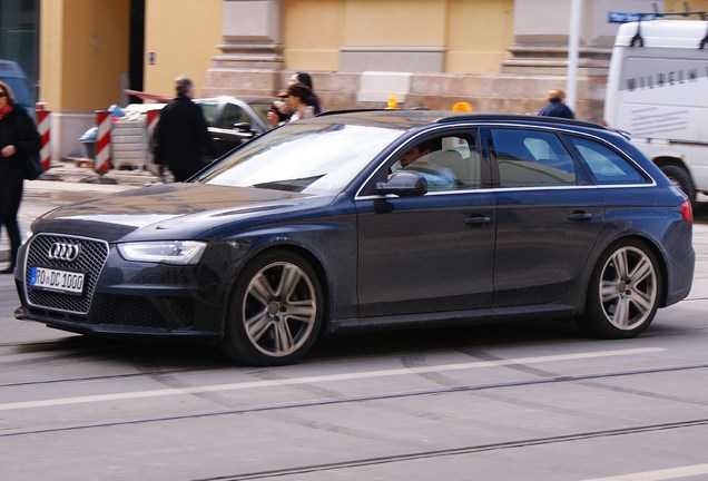 Audi RS4 Avant B8