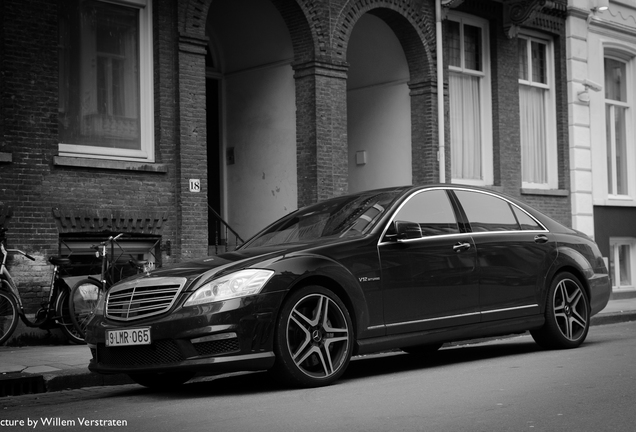 Mercedes-Benz S 65 AMG V221 2010