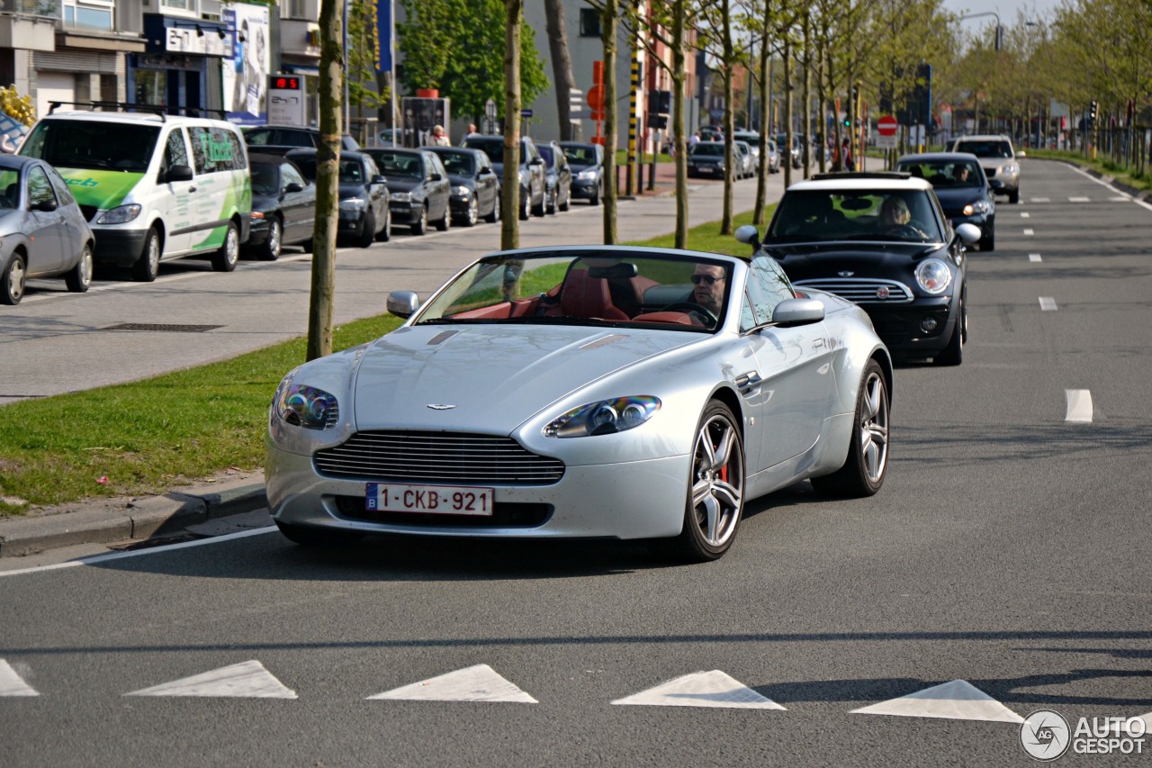 Aston Martin V8 Vantage Roadster