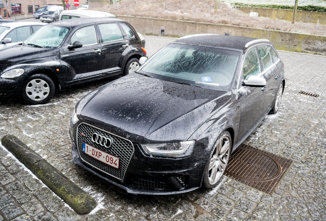 Audi RS4 Avant B8