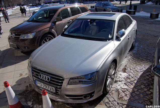 Audi S8 D4