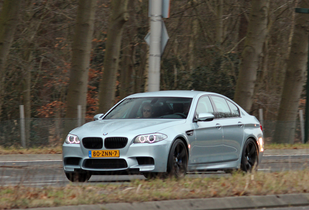 BMW M5 F10 2011