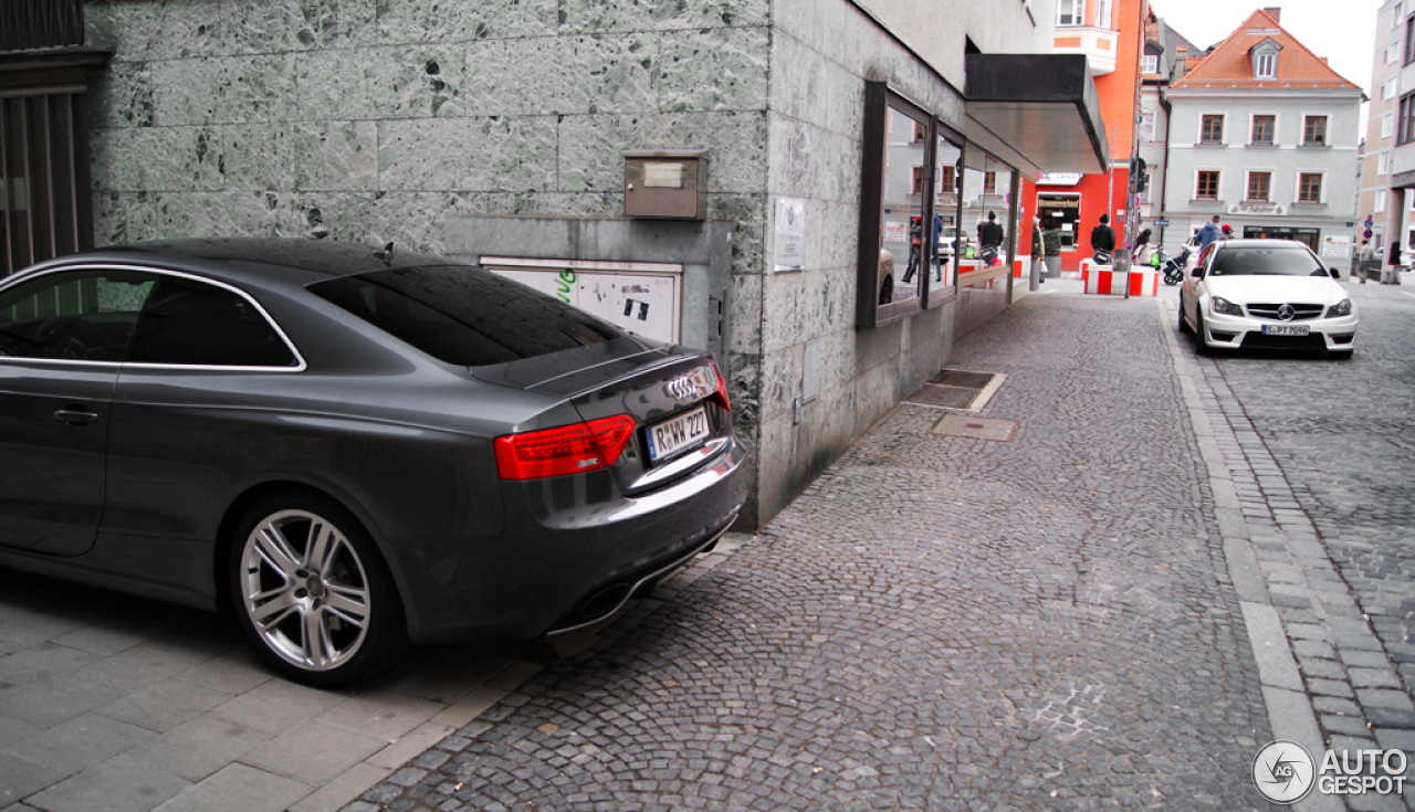 Audi RS5 B8 2012