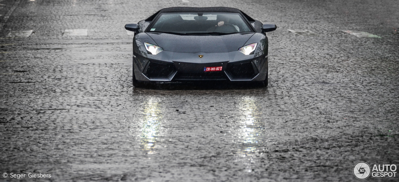 Lamborghini Aventador LP700-4