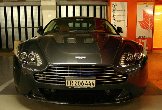 Aston Martin V12 Vantage