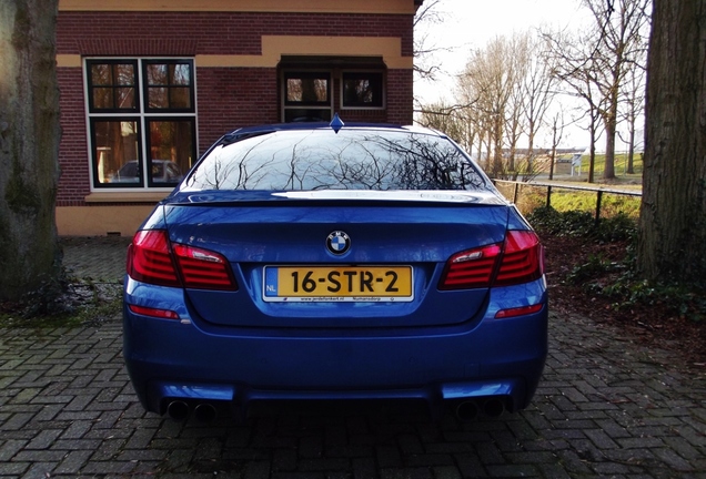 BMW M5 F10 2011