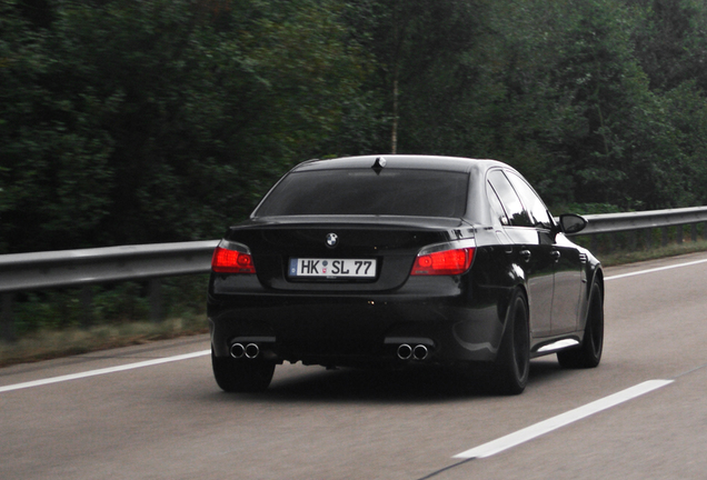 BMW M5 E60 2005