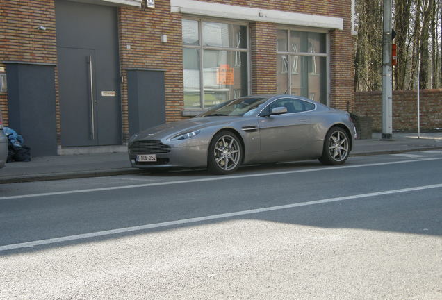 Aston Martin V8 Vantage