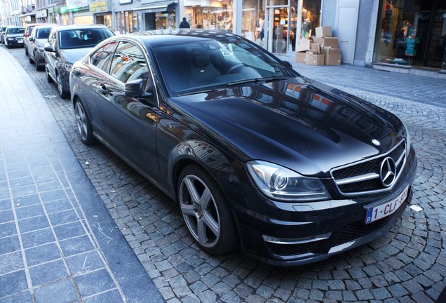 Mercedes-Benz C 63 AMG Coupé