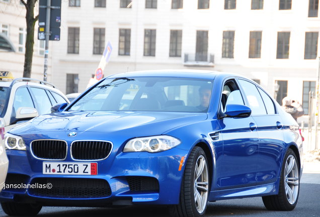 BMW M5 F10 2011