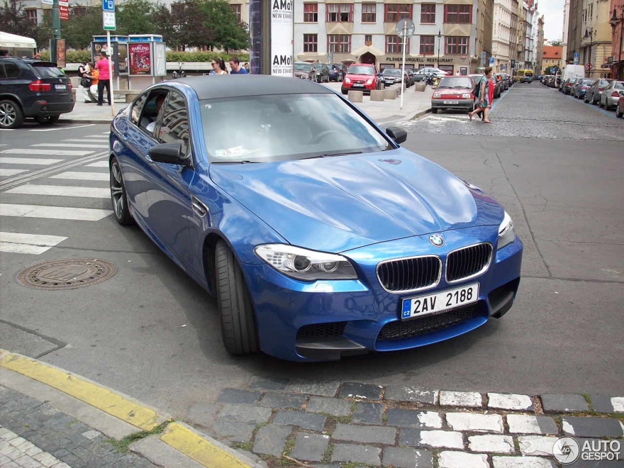 BMW M5 F10 2011