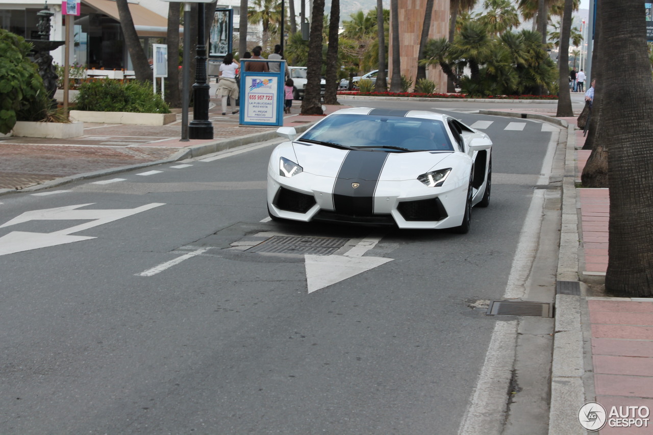 Lamborghini Aventador LP700-4