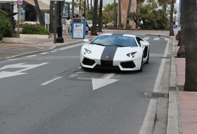 Lamborghini Aventador LP700-4