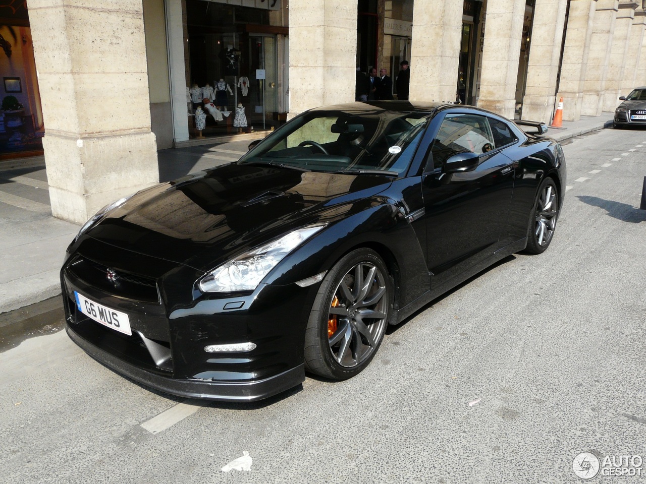 Nissan GT-R 2011